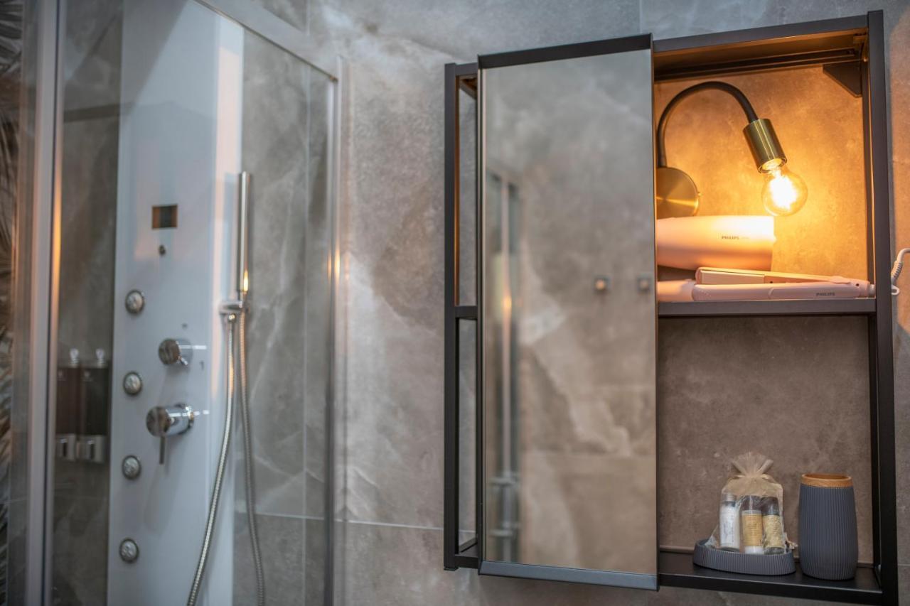 Catone Luxury Rooms Rome Exterior photo