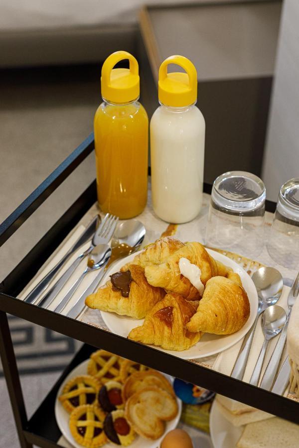 Catone Luxury Rooms Rome Exterior photo