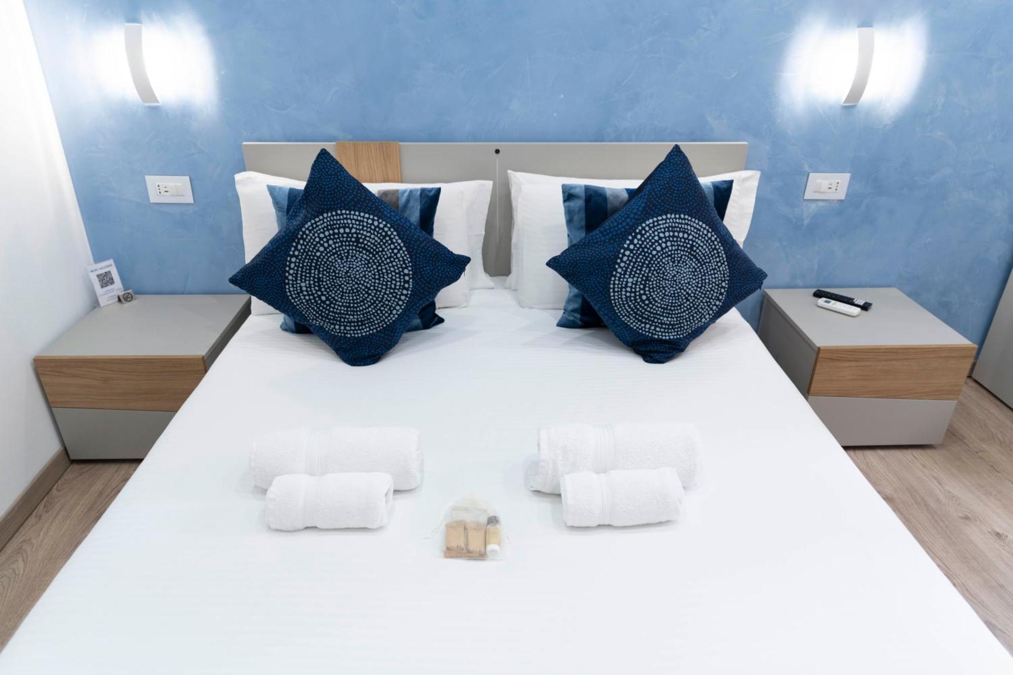 Catone Luxury Rooms Rome Exterior photo