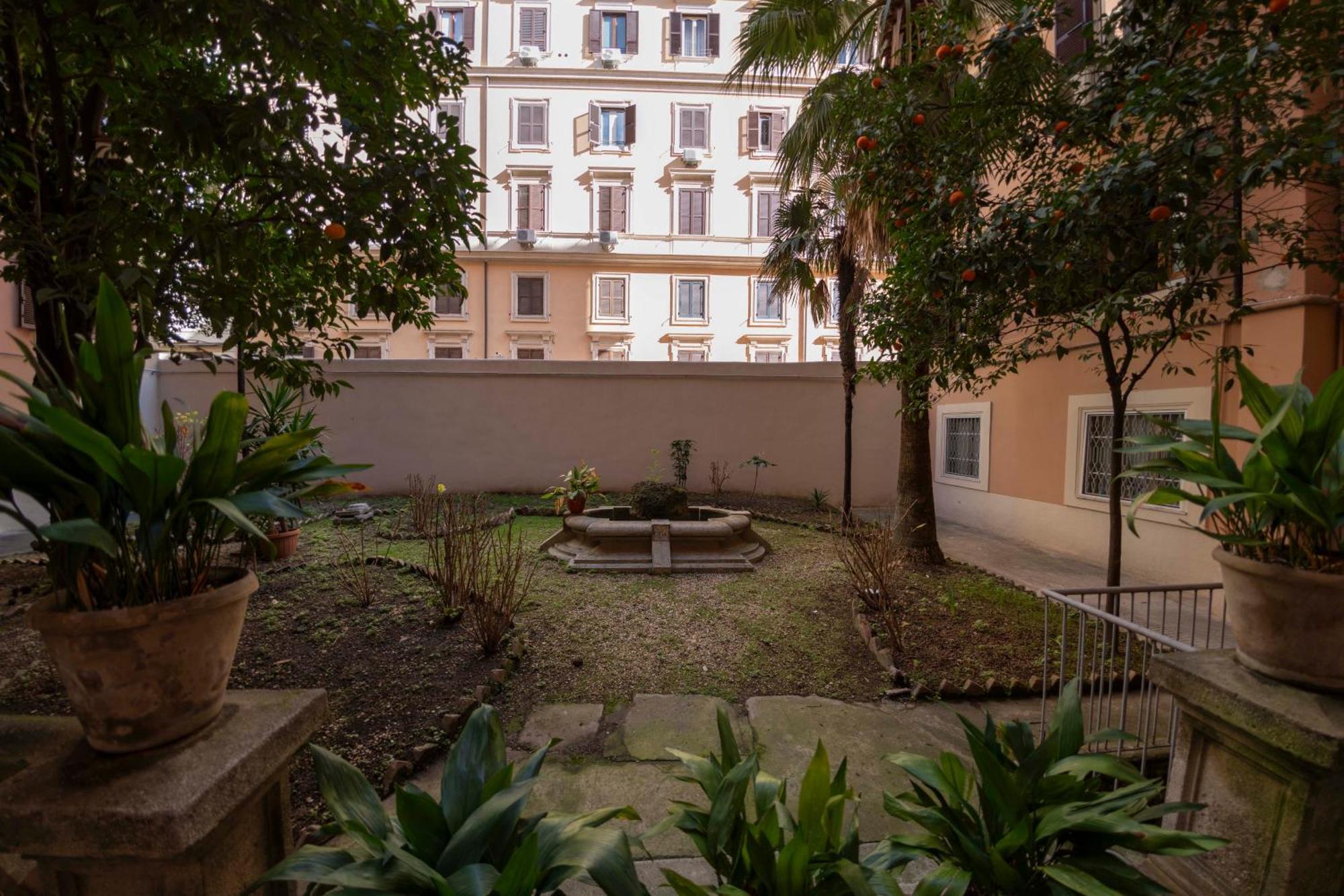 Catone Luxury Rooms Rome Exterior photo